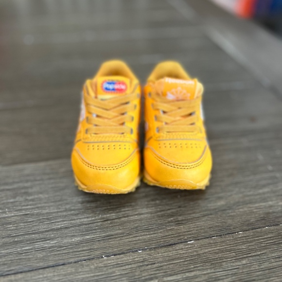 Vintage Toddler Rebok - Picture 3 of 6